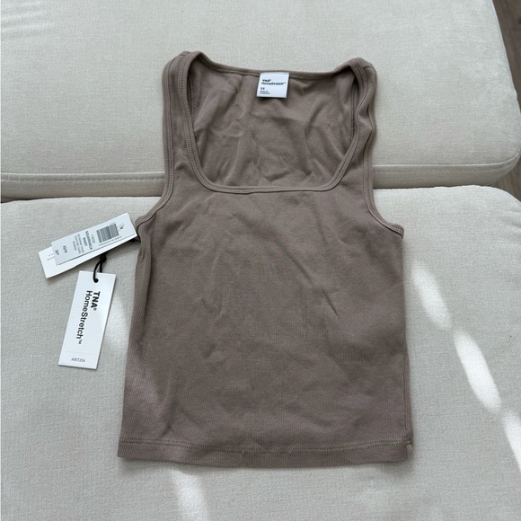 TNA aritzia squareneck waist tank in go nomad taupe - Picture 1 of 5